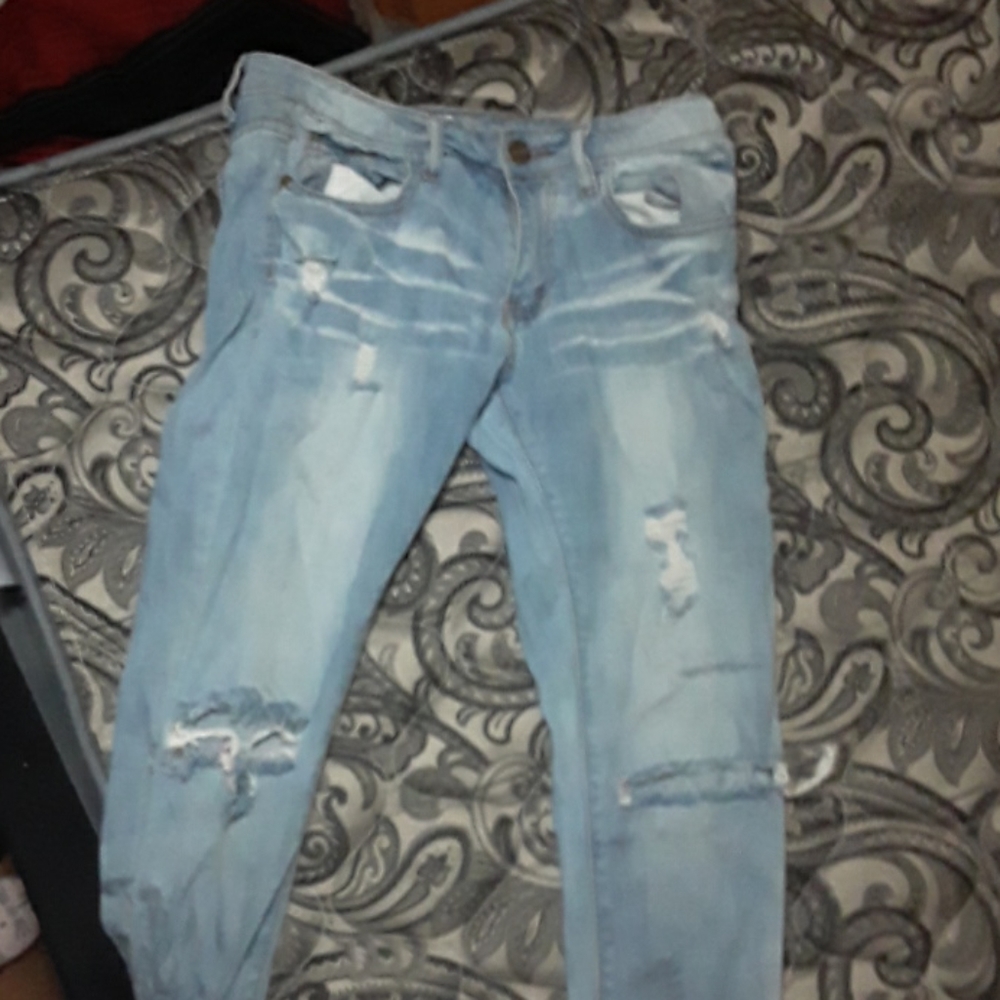 Light wash single button jeans